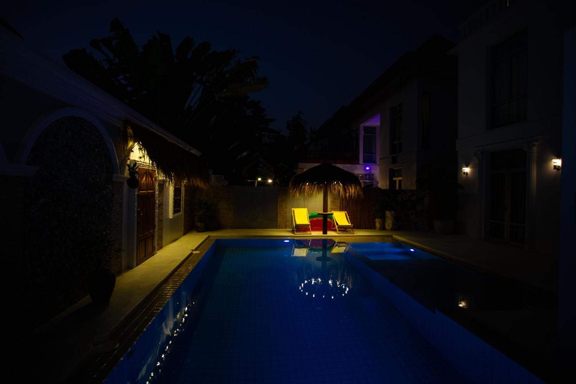 Nagawari Art Maldives Pattaya Villa Na Chom Thian Εξωτερικό φωτογραφία
